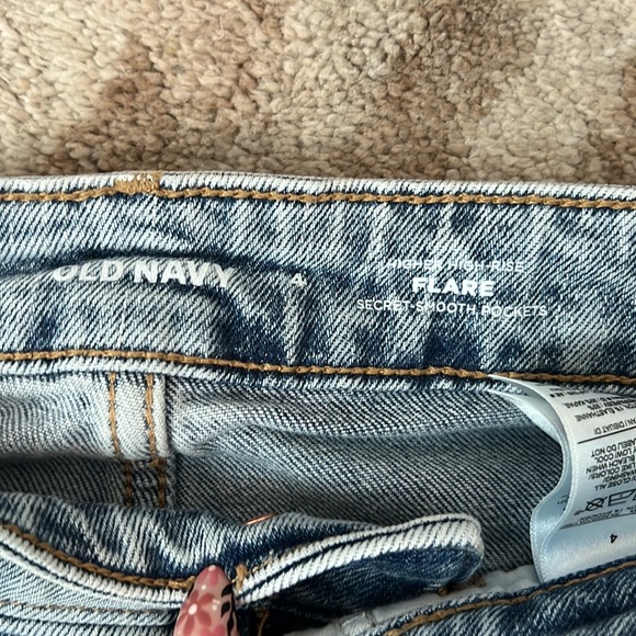 Higher Rise Flare Leg Jeans - Picture 2 of 3